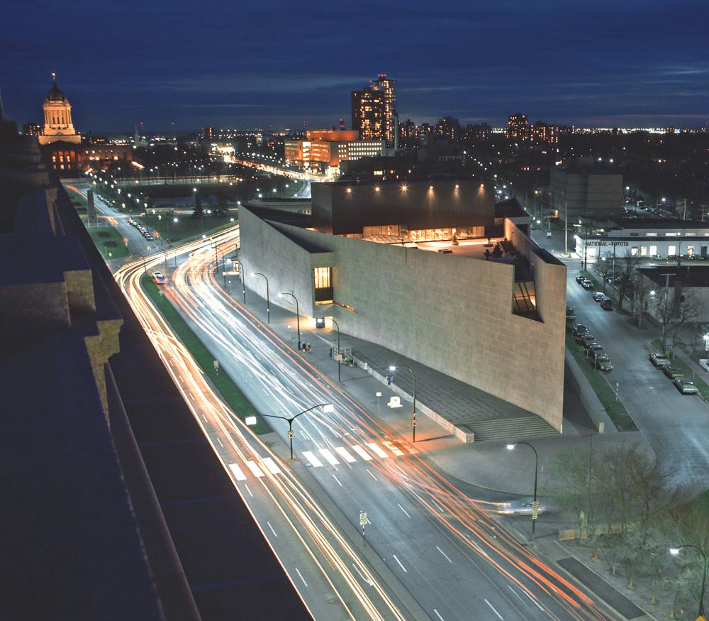 A view of the Winnipeg Art Gallery / photo Ernest Mayer