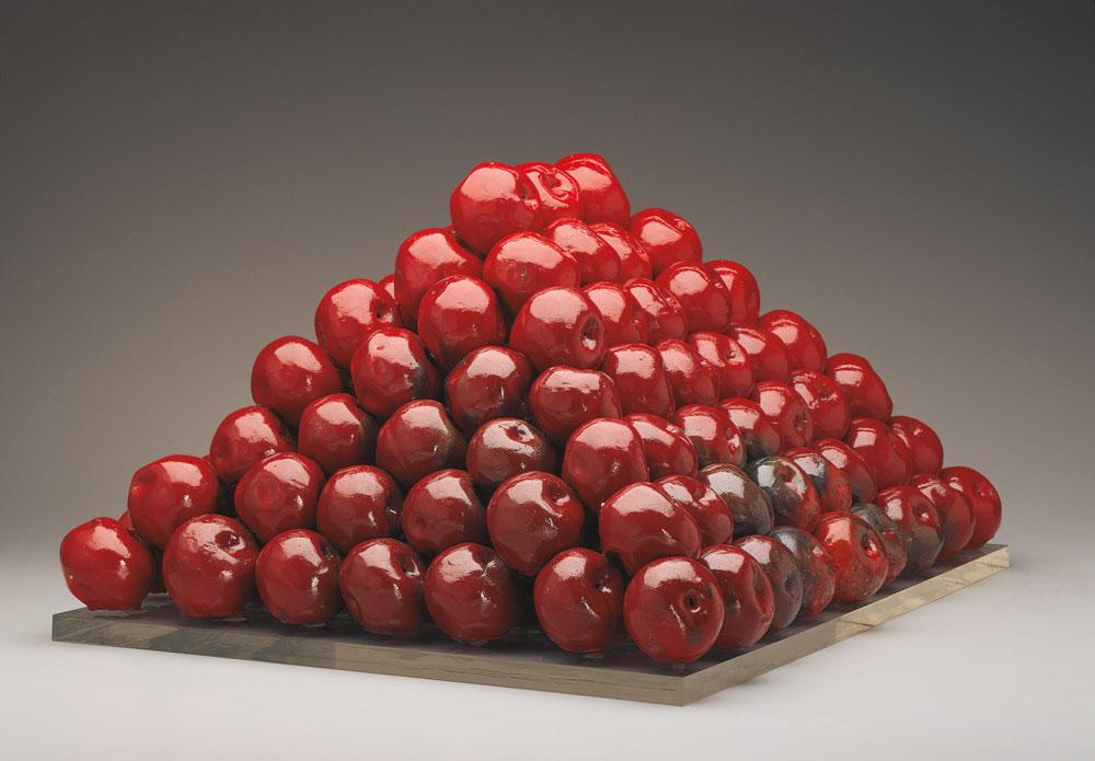 Gathie Falk <em>196 Apples</em> 1969–70 Courtesy the artist / photo Teresa Healy, Vancouver Art Gallery