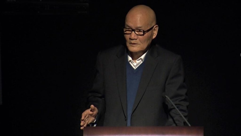 Scholar, critic, curator and artist Zheng Shengtian lecturing at the Glenbow Museum in Calgary