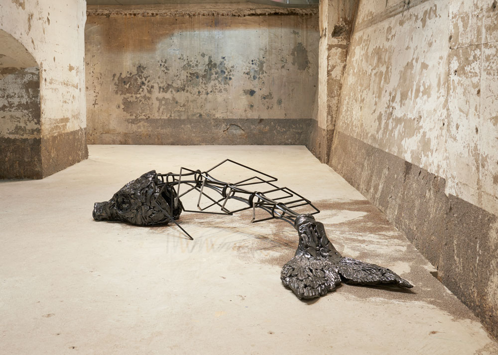 Rochelle Goldberg, <em>For every living carcass I</em>, 2016. Ceramic, steel, latex and chia, Dimensions variable. Installation view at SculptureCenter, New York. Photo: Kyle Knodell.