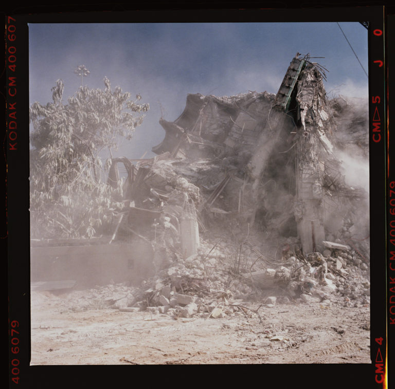 Rafael Goldchain, <em>Untitled (Earthquake Ruins, Mexico City)</em>, 1986. Ryerson Image Centre, gift of Howard and Carole Tanenbaum, 2017.