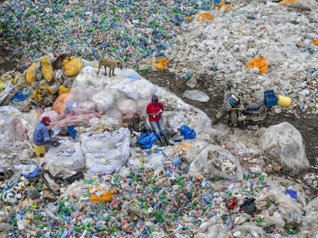 Edward Burtynsky, <em>Dandora Landfill #3, Plastics Recycling, Nairobi, Kenya</em>, 2016. Pigment inkjet print, 1.48 x 1.98m. Courtesy the artist and Nicholas Metivier Gallery, Toronto. © Edward Burtynsky, 2017.