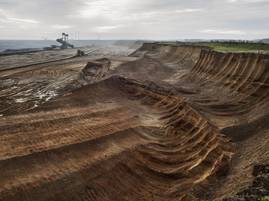 Edward Burtynsky, <em>Coal Mine #1, North Rhine, Westphalia, Germany</em>, 2015. Pigment inkjet print, 1.48 x 1.98 m. Courtesy the artist and Nicholas Metivier Gallery, Toronto. © Edward Burtynsky, 2017.