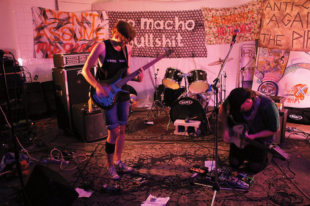 Leo Keiser and Jaye Kovach (performance documentation) at Shout Back! Festival, Vancouver, 2013. Photo: Megan Cross.