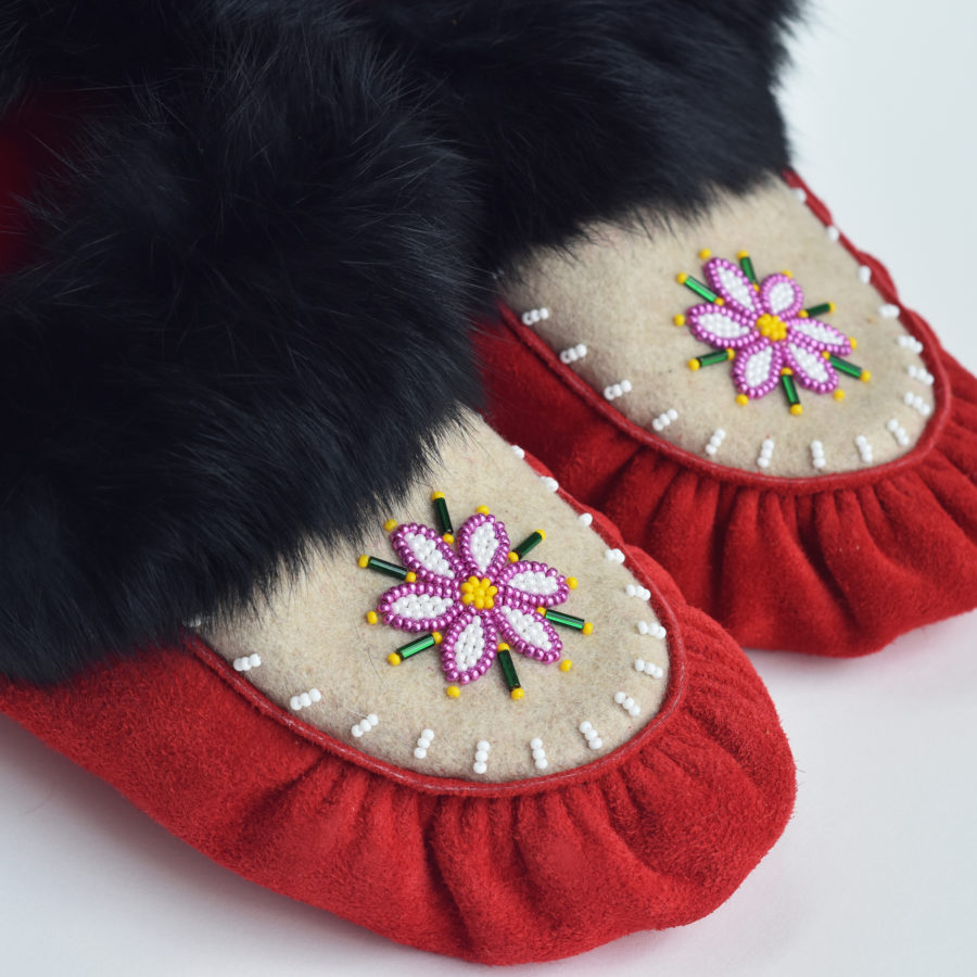 Vanessa Flowers, <em>Women’s Moosehide Slippers</em>, 2019. Moosehide slippers with beaded tongue, sinew, and rabbit fur trim, 10 x 9 x 3.5 in. 