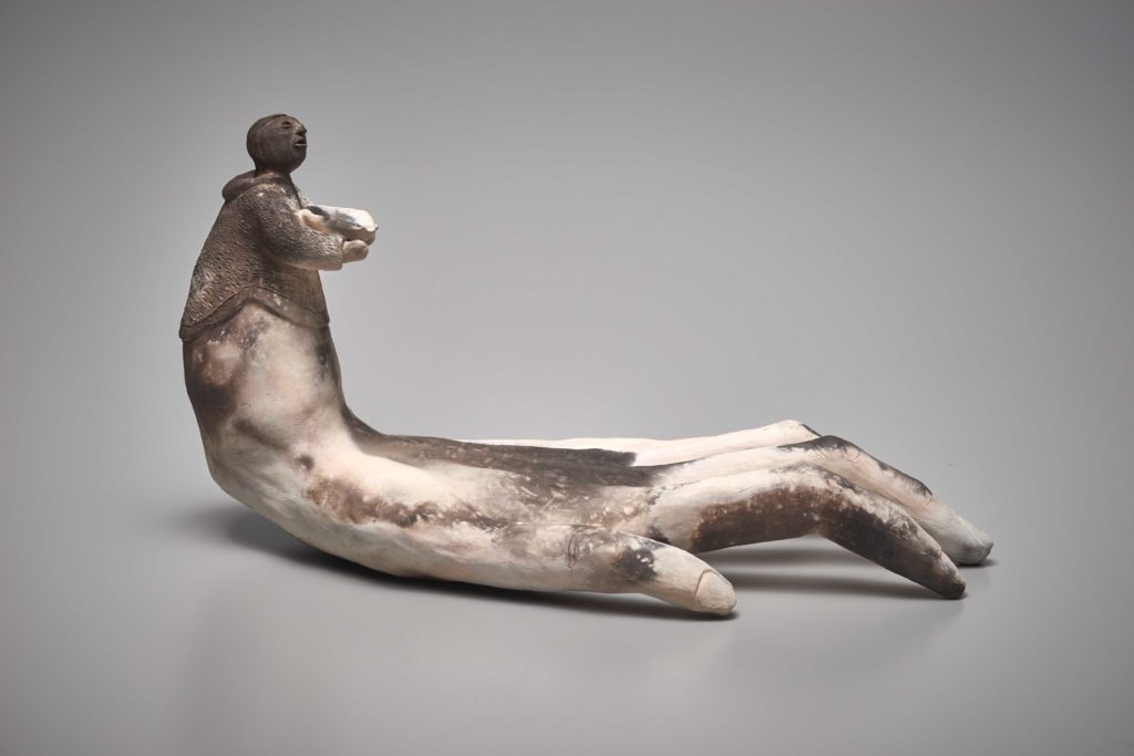 Pierre Aupilardjuk, <em>Giving Without Receiving</em>, 2016. Porcelain and smoke-fired stoneware, 23 × 45 × 22 cm. Courtesy National Gallery of Canada. © Pierre Aupilardjuk. 