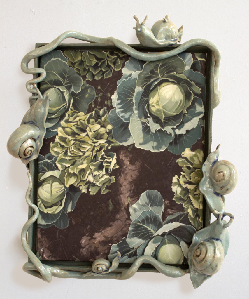 Stephanie Temma Hier, <em>Green grass finely shorn</em>, 2020. Oil on linen with glazed stoneware sculpture 30 x 26 x 6 in. Courtesy the artist/Franz Kaka. 